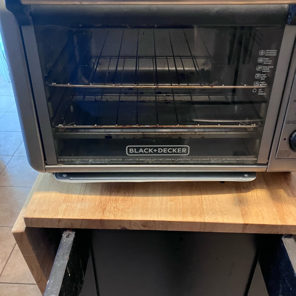 Black & Decker Silver Toaster Oven - Picture 10 of 16